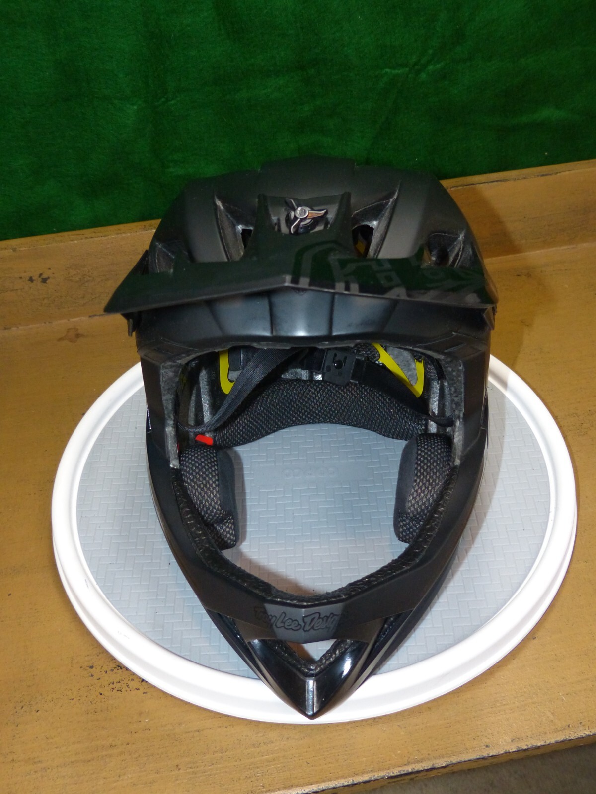 Picture 5 of 24