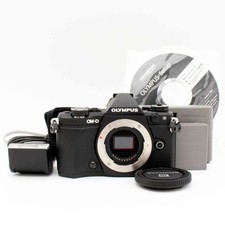 OLYMPUS OM-D E-M5 Mark II Body Black w/ 1081 shutters 974966