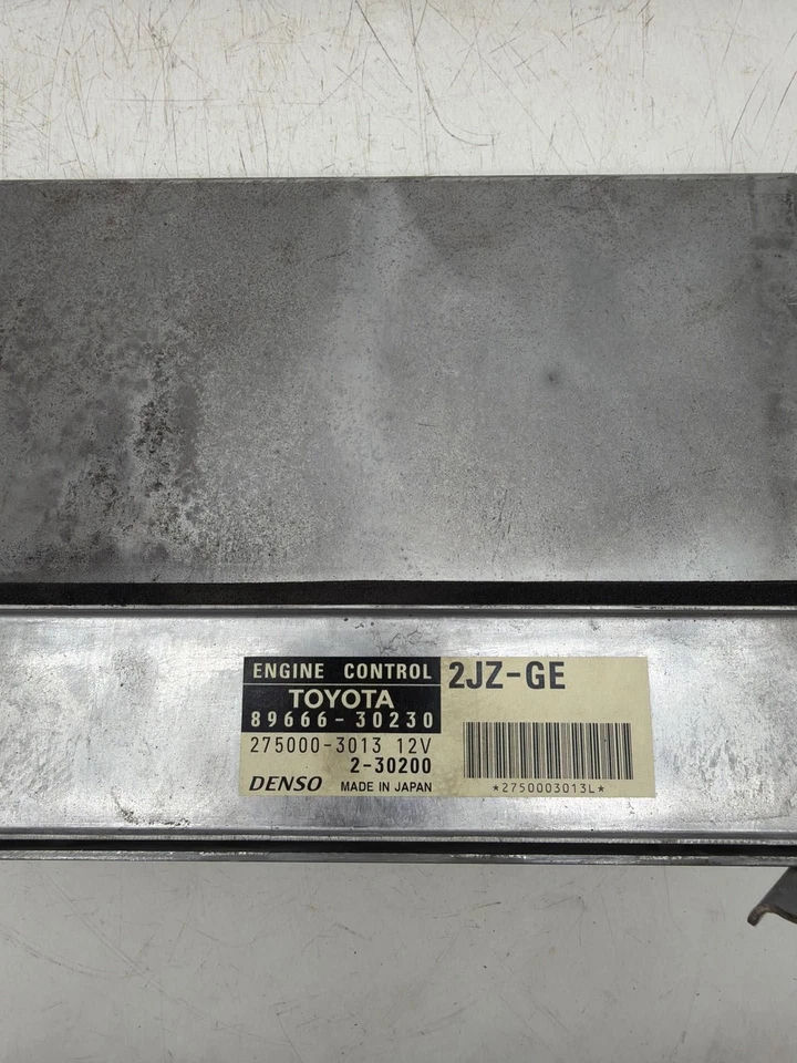 Módulo de control del motor Lexus GS300 2002 Foto 4 de 4