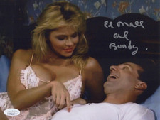 Woah, Bundy! Al Bundy Immortalized with Autograph Card in 2014 Leaf Q 22