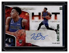 2020-21 Hoops Hot Signatures Rookies Green 29 Tyler Bey Autograph AUTO MAVERICKS