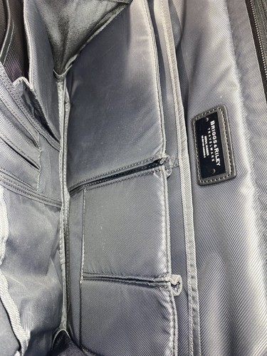 Briggs & Riley Black Messenger Laptop Briefcase Ser# 05-BB108-0482636-3 - Picture 6 of 19