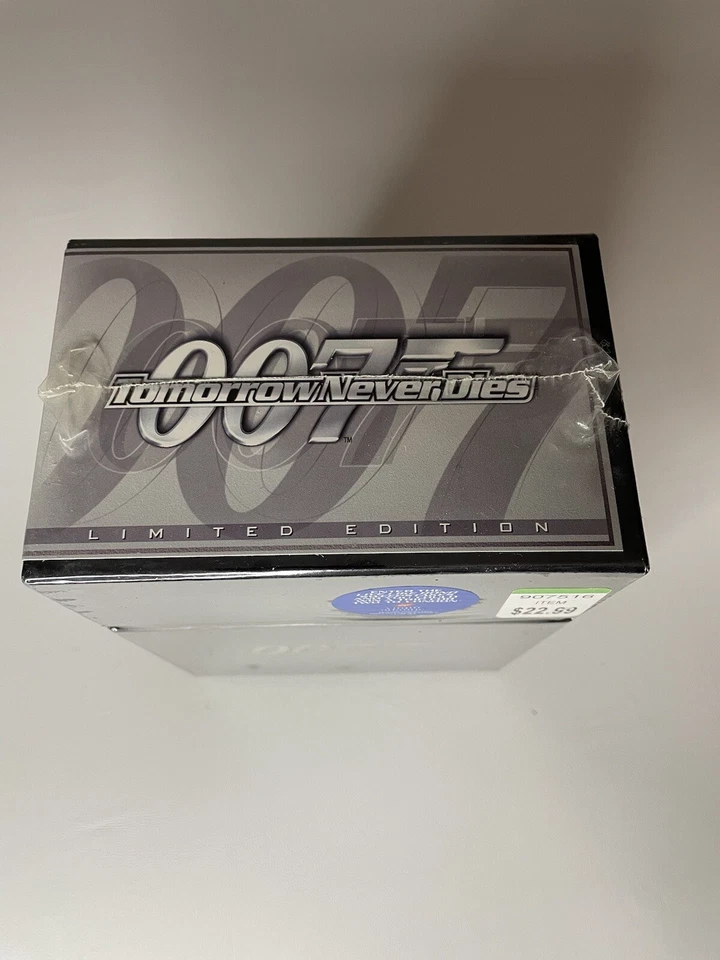 VHS Box Set James Bond 007 Tomorrow Never Dies Limited Edition 1998 MGM Movies - Image 4 of 4