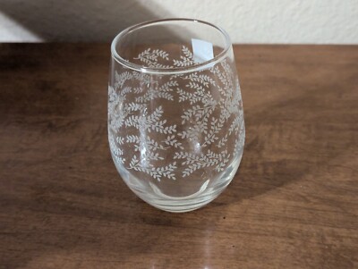 Beautiful Authentic Japan Made Glassware Sake drinking glasses  4 pieces