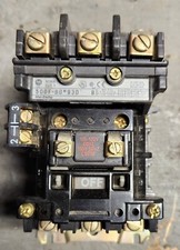 Allen Bradley 500F-BOD930 NEMA SIZE 1 CONTACTOR 120 V Coil W/ 595-A AUX CONTACT