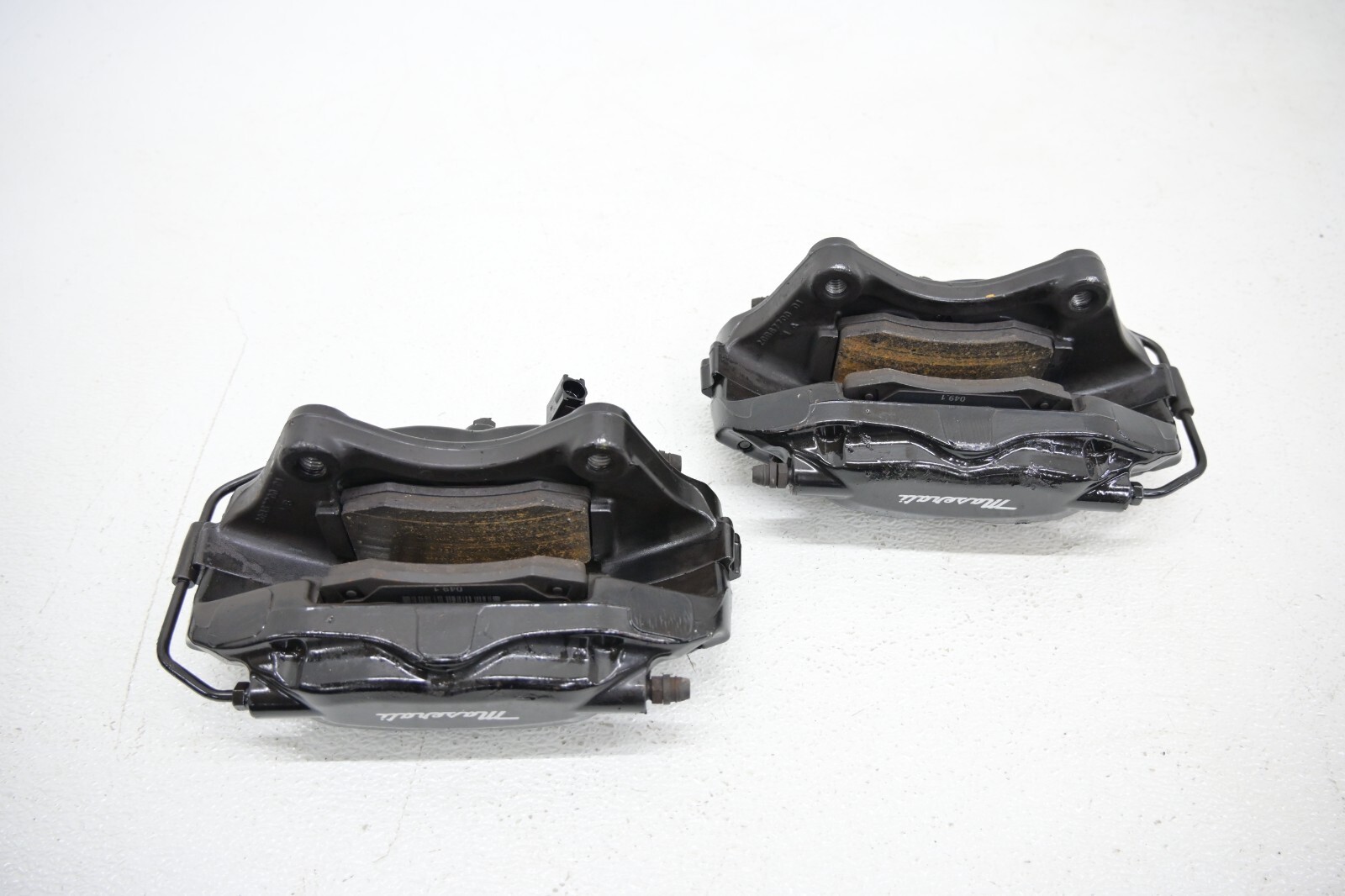 ⭐ 14-21 Maserati Ghibli Quatt Front Brembo Brake Caliper Shoe Black Set Oem