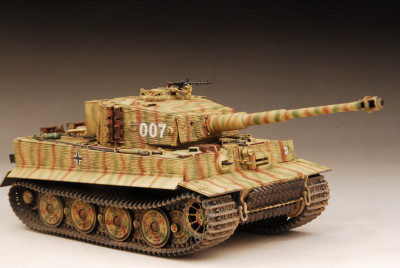 Award Winner Built Dragon 1/35 Michael Wittmann Tiger 007 Zimmerit