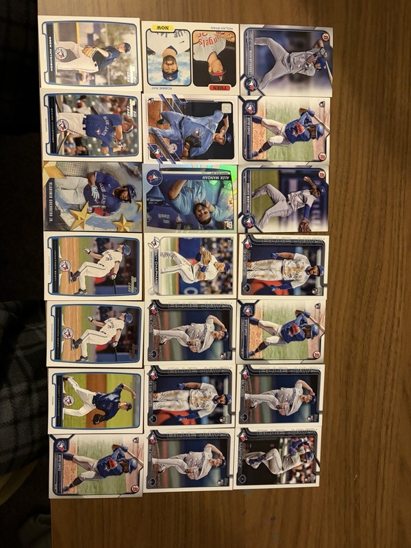 Toronto Blue Jays 104 Total Cards 26 Chrome Cards 1 #’d Card All Cards Sleeved