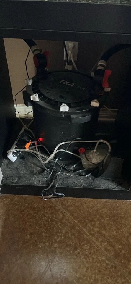 125 Gallon Fish Tank Complete Set Up with Pump and Accessories and LED Lighting - Image 2 of 2