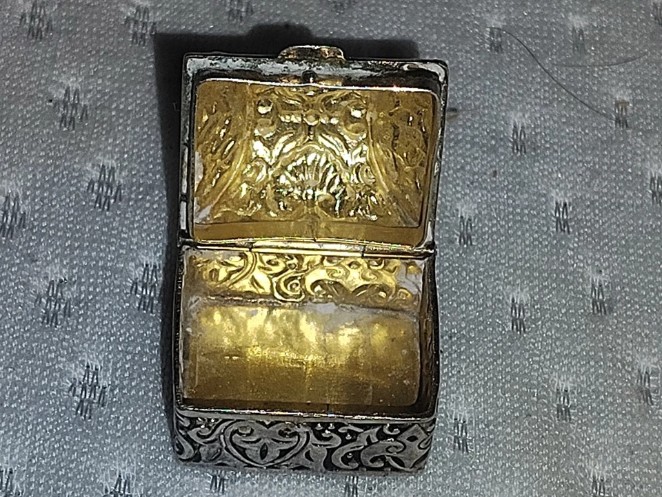 АНТИКВАРНЫЙ ГРОБ-ШКАТУЛКА ИЗ СТЕРЛИНГОВОГО СЕРЕБРА ВЫСОТОЙ 1 1/4 ДЮЙМА с подписью Синтра Португалия - Изображение 3 из 4