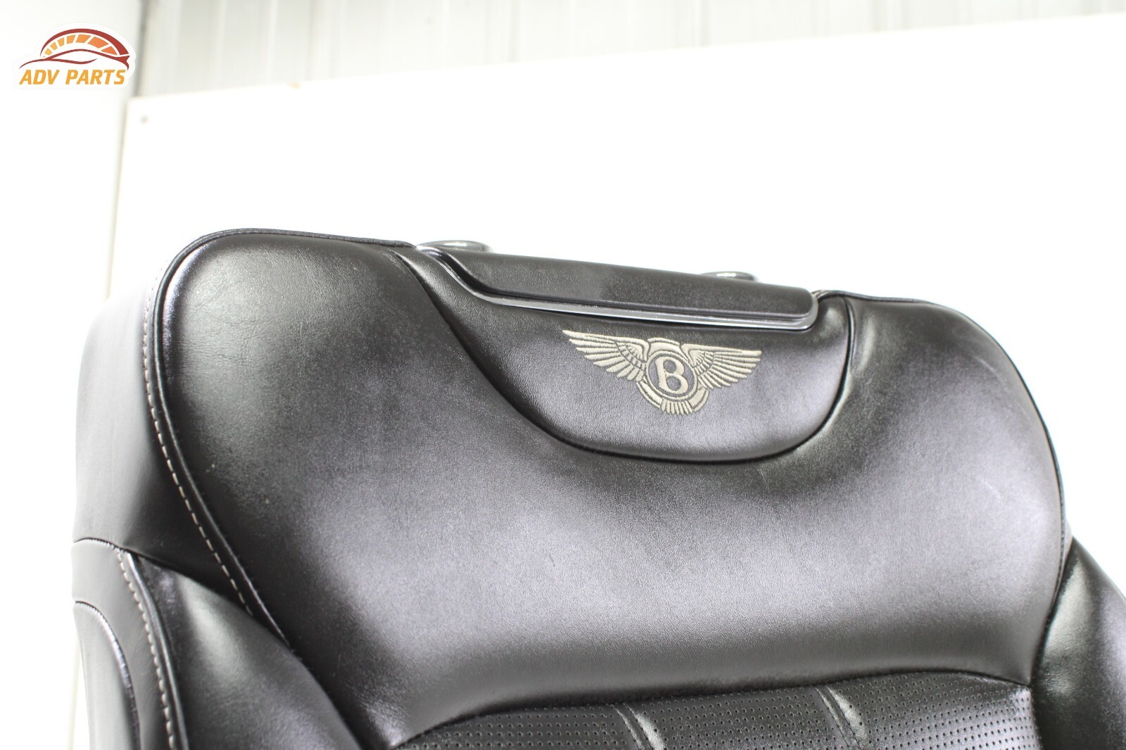 2018 BENTLEY BENTAYGA REAR 2ND ROW RIGHT SIDE SEAT COMPLETE OEM