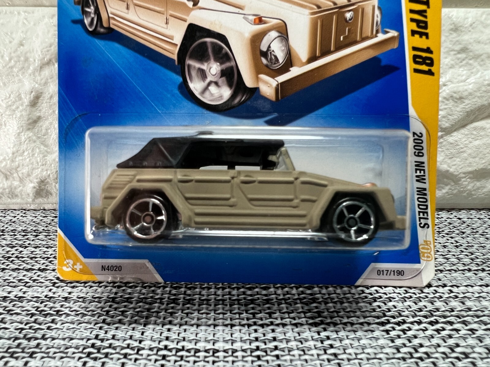 Picture 2 of 4
