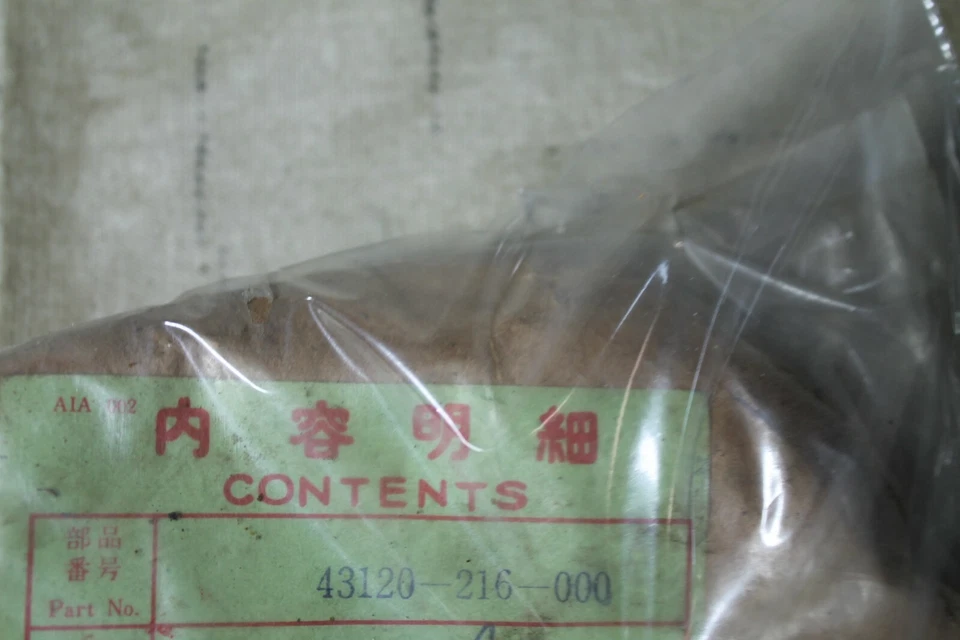 Par de zapatas de freno traseras originales Honda NOS 43120-216-000 CB160 CL160 Foto 2 de 2