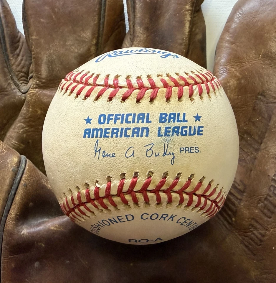 Бейсбольный мяч с автографом Эрла Уивера официальная Американская лига (OAL) HOF 96 - Изображение 2 из 3