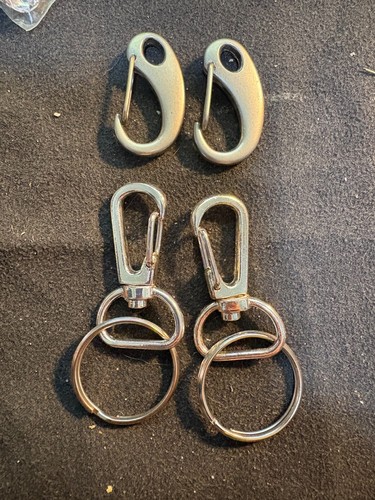 (4) Jewelry loose clamps silver snap shut