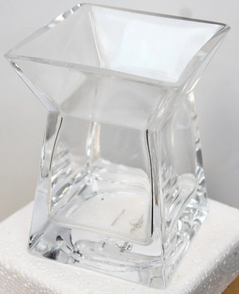 NEW SLAH Southern Living Clear Glass Square Top Vase #3000 Fluted - Image 4 of 4