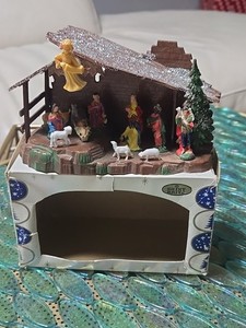 VTG Miniature Nativity Set Shiny Brite Hard Plastic Manger Hong Kong Xmas Decor