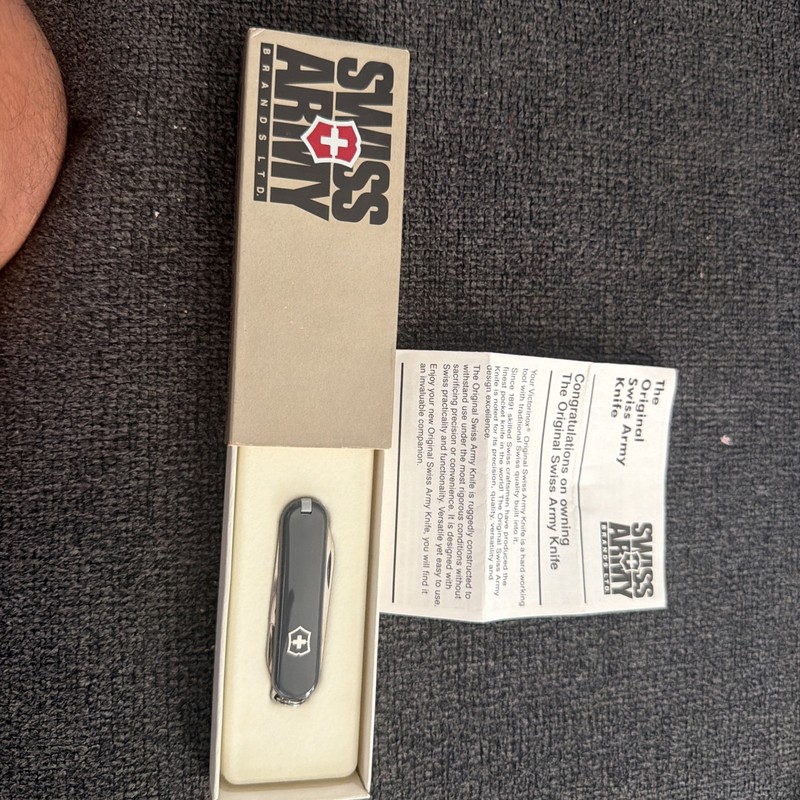 Victorinox Classic SD Pocket Folding Swiss Army Knife Grey  With Box & Manual