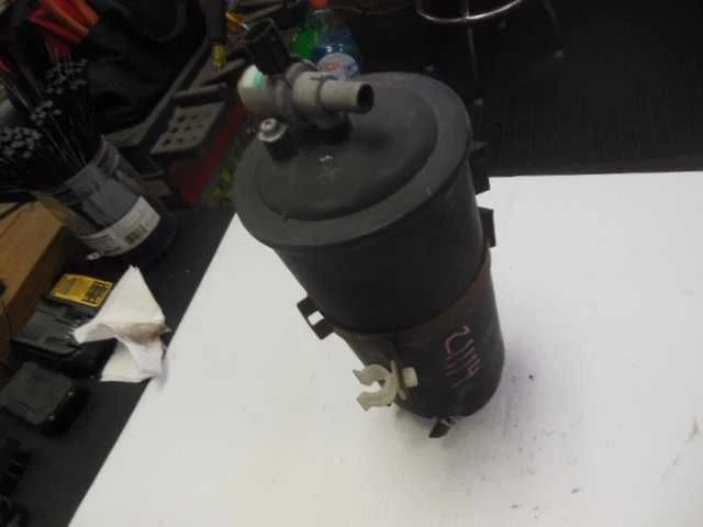 Bote de carbón de vapor de combustible 1998 1999 Acura CL 3,0 L Foto 2 de 4