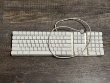 Apple Standard Wired USB Keyboard White English QWERTY Plastic