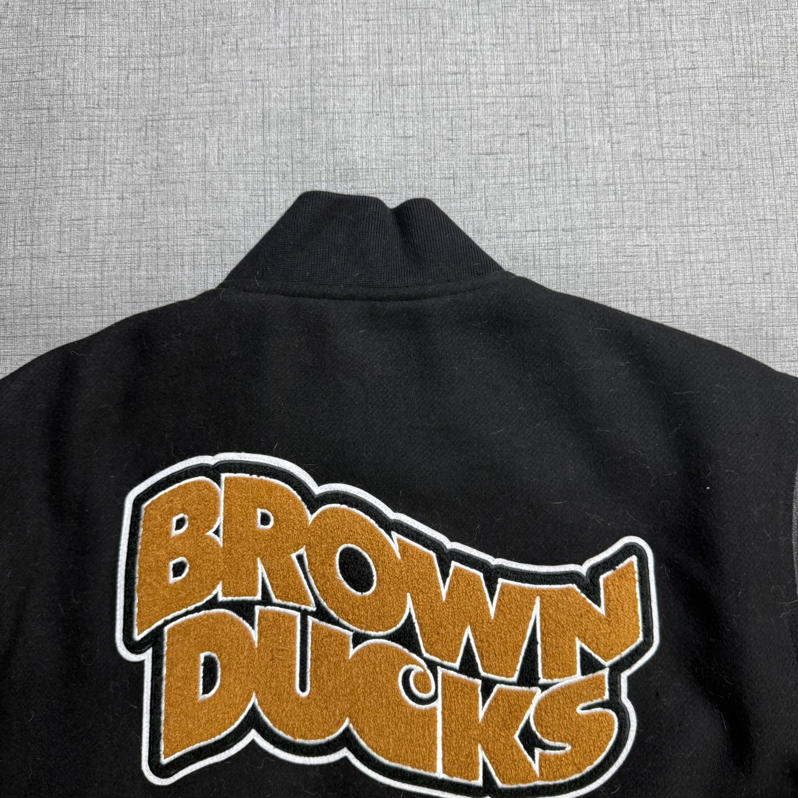 Carhartt WIP Brown Ducks Bomber Jacket Men's L Black Varsity Faux Leather thumbnail 20