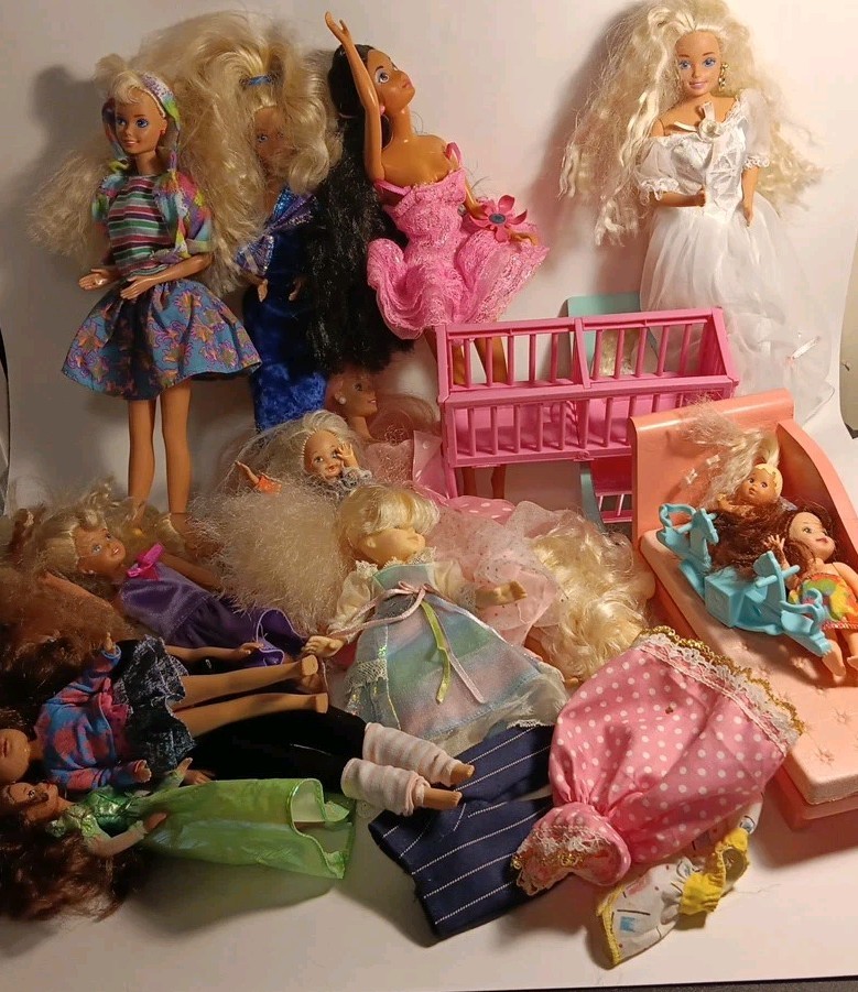 Nice Huge Lot 1990s Mattel Barbie Dolls And Others W/Clothes And Accessories 