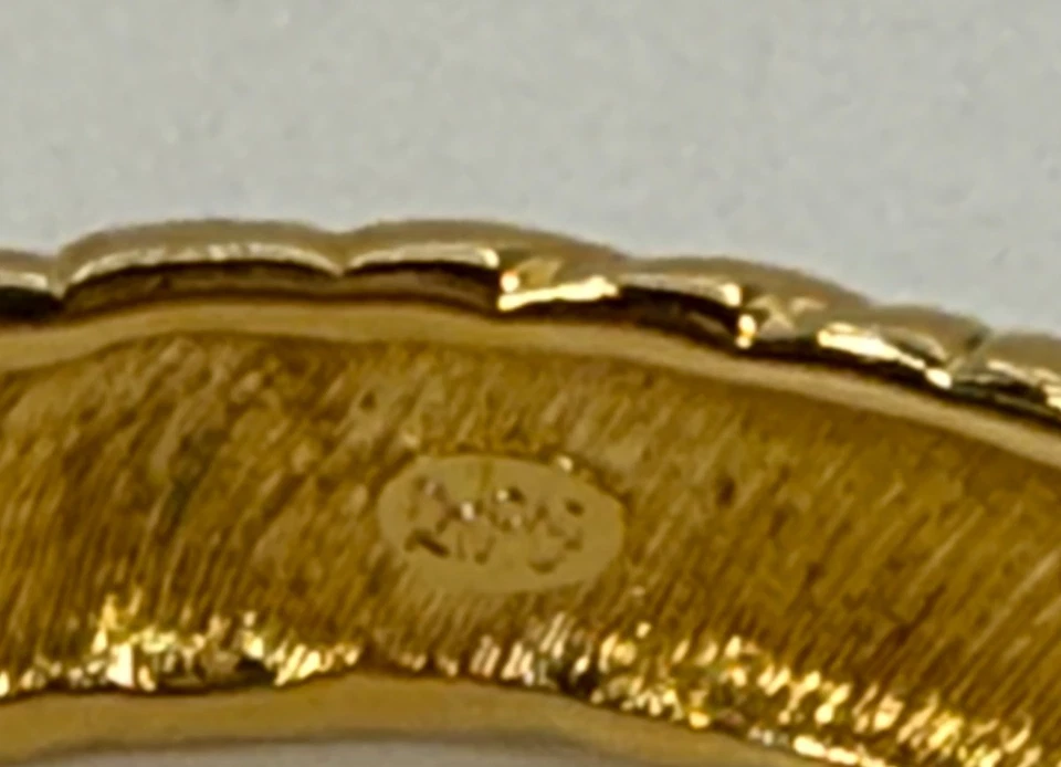 VTG Joan Rivers Signed Clamper Bracelet Boldtone Rhinestones & Navy Blue Enamel - Image 2 of 4