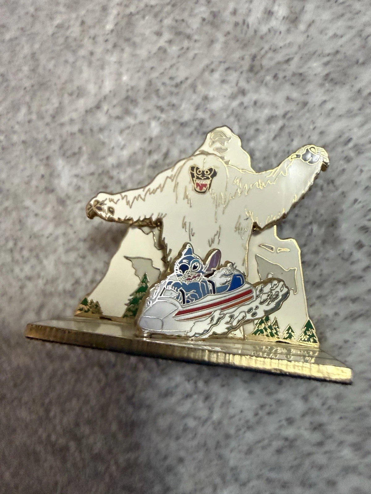 Disney DLR - 3-D Diorama, Matterhorn Bobsled, Stitch & Snowman Pin, 2007