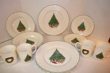 Service For 4-4 PC Each-Noel Porcelle House Of Salem Porcelain Dinnerware-France