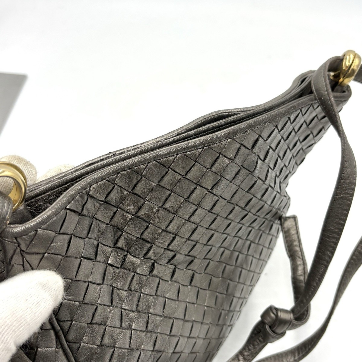 Auth Bottega Veneta Intrecciato Leather Shoulder Bag Metallic