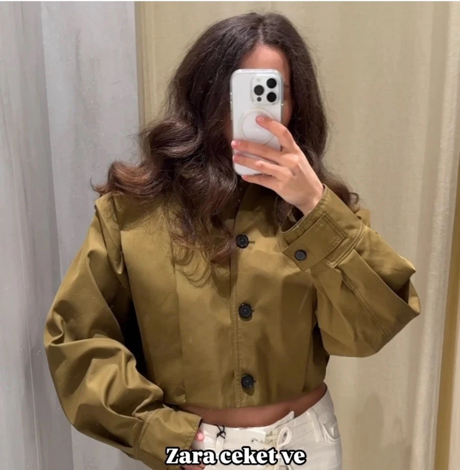 JAQUETA PLISSADA VERDE OLIVA COLEÇÃO SS25 ZW ZARA WOMAN NOVA COM ETIQUETAS 3194/545/515 M  - Imagem 2 de 4