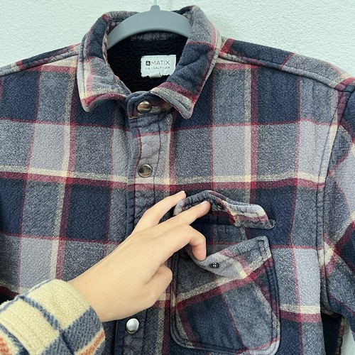 Matix Herren karierte Sherpa gefütterte Jacke Gr. Small Langarm Druckknopfleiste Shacket - Bild 4 von 12