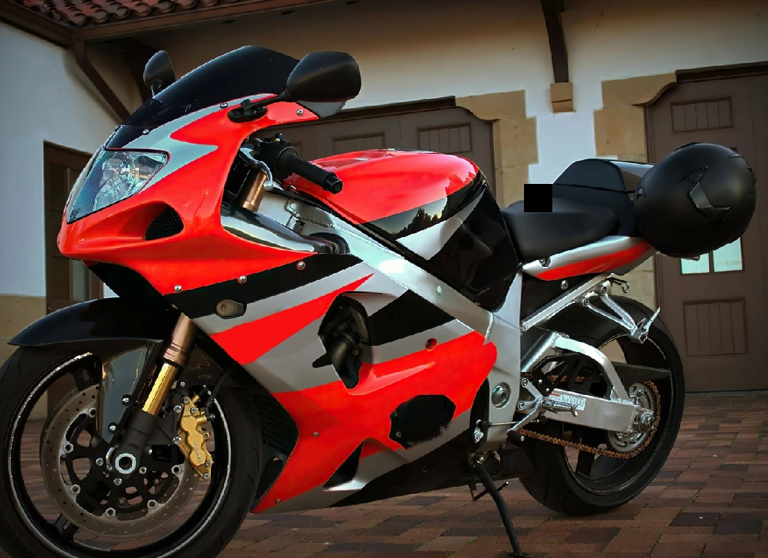 2002 gsxr 2024 600 plastics