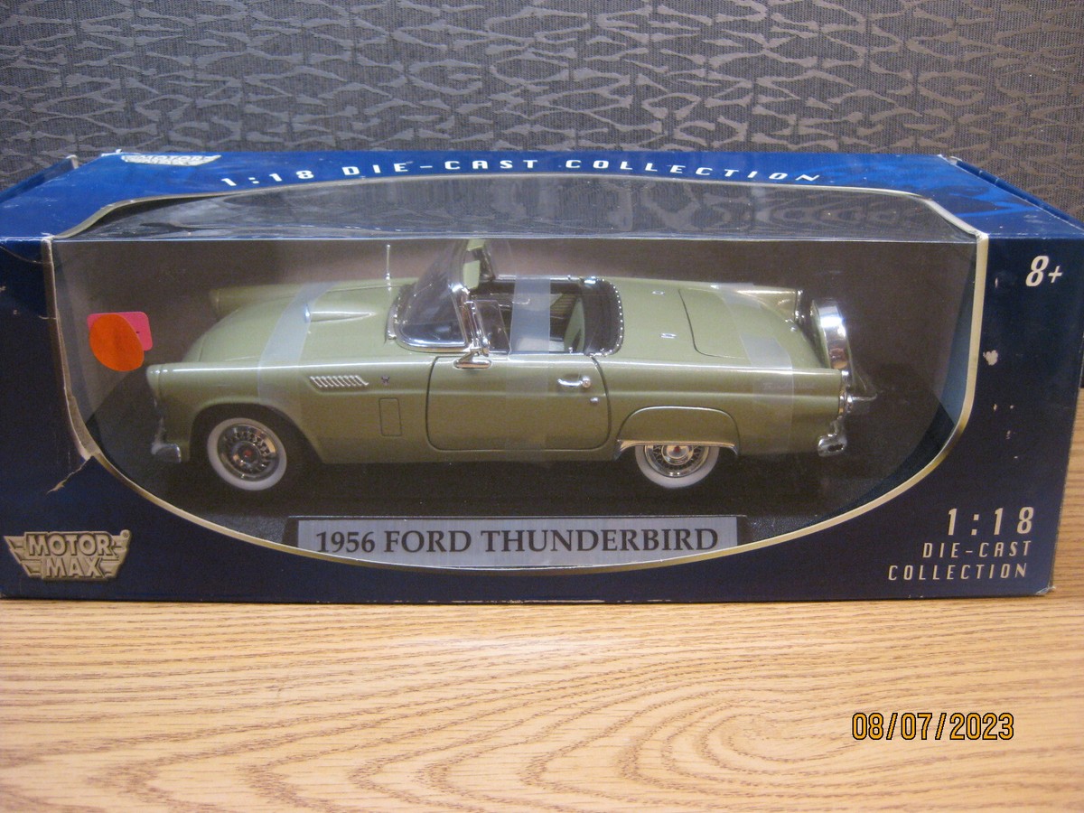 1/18 1956 FORD THUNDERBIRD, (#2) IN GREEN BY MOTOR MAX