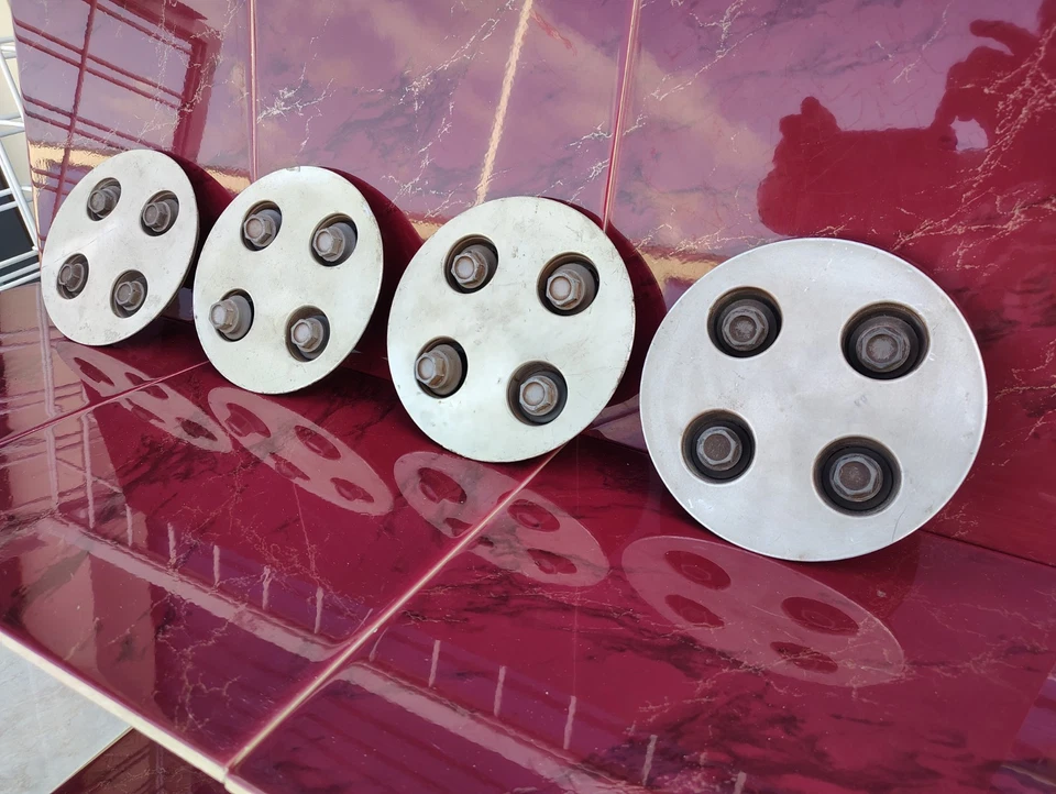 Juego de (4) tapas centrales Saturn serie S SL1 SL2 SC1 SC2 1994-1997 OEM # 21012274 Foto 4 de 4