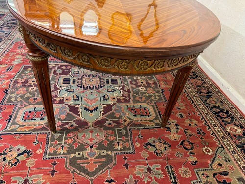 EXCEPTIONAL QUALITY FRENCH KINGWOOD ORMOLU DECORATED EXTENDING OVAL DINING TABLE - Picture 15 of 18