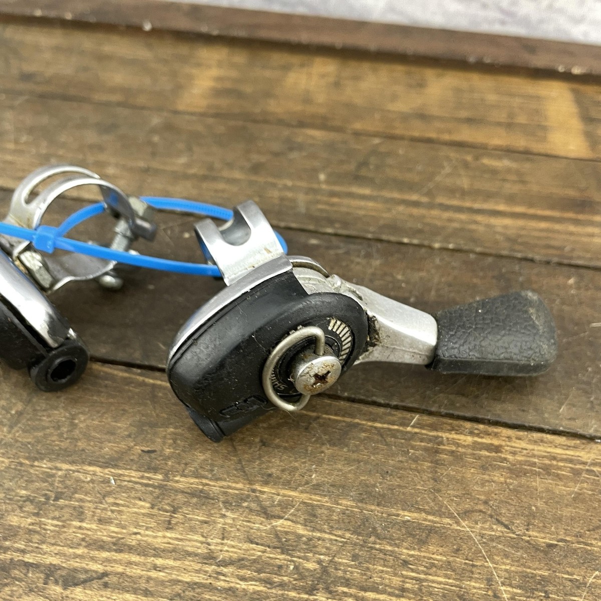 Paire manette d'occasion - Équipements vélos