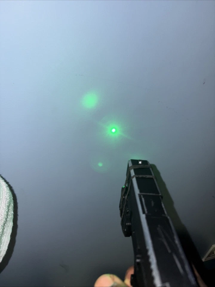 glock 19 BB gun CO2 With Laser - Image 4 of 4