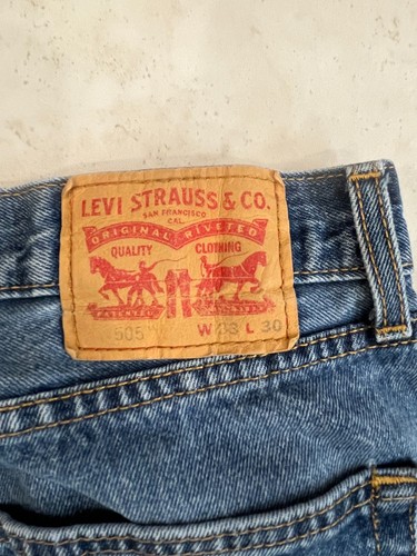 Mens Levis 505 Jeans 33 x 30 Nice Used Med Washed Straight Leg Zip Fly