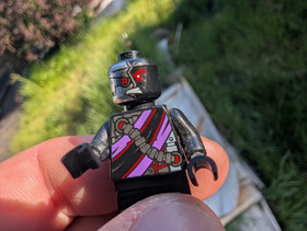 RETIRED LEGO 70724 NINJAGO ORIGINAL NINDROID MINIFIGURE MINIFIG FIGURE & WEAPONS