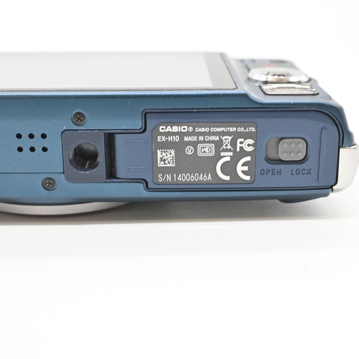 Casio EXILIM Hi-ZOOM EX-H10 Blue 12.1 MP Compact Digital