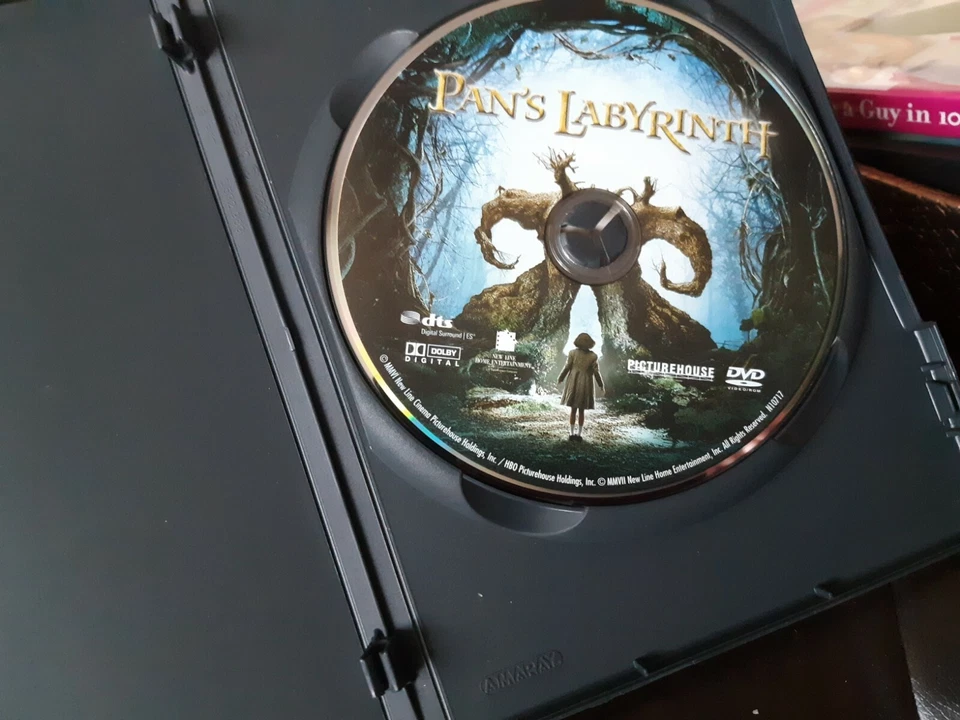 Pan's Labyrinth DVD, Alex Angulo, Ariadna Gil, WIDESCREEN DTS, EX RATED R Foto 3 de 3