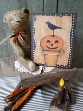 OLD VINTAGE FOLK ART PRIMITIVE STYLE HALLOWEEN CROW ON POTTED PUMPKIN SIGN
