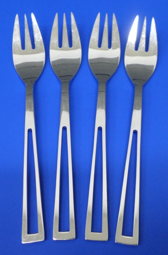 4 Towle Supreme Cutlery APERTO Glossy 18-8 Stainless Japan Flatware DINNER FORKS