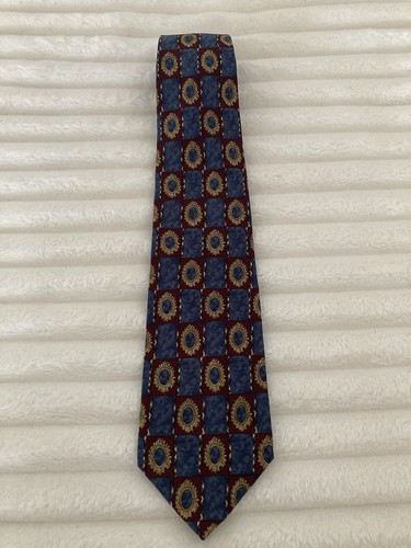 Metropolitan Museum of Art Tie 100% Silk - Picture 2 of 6