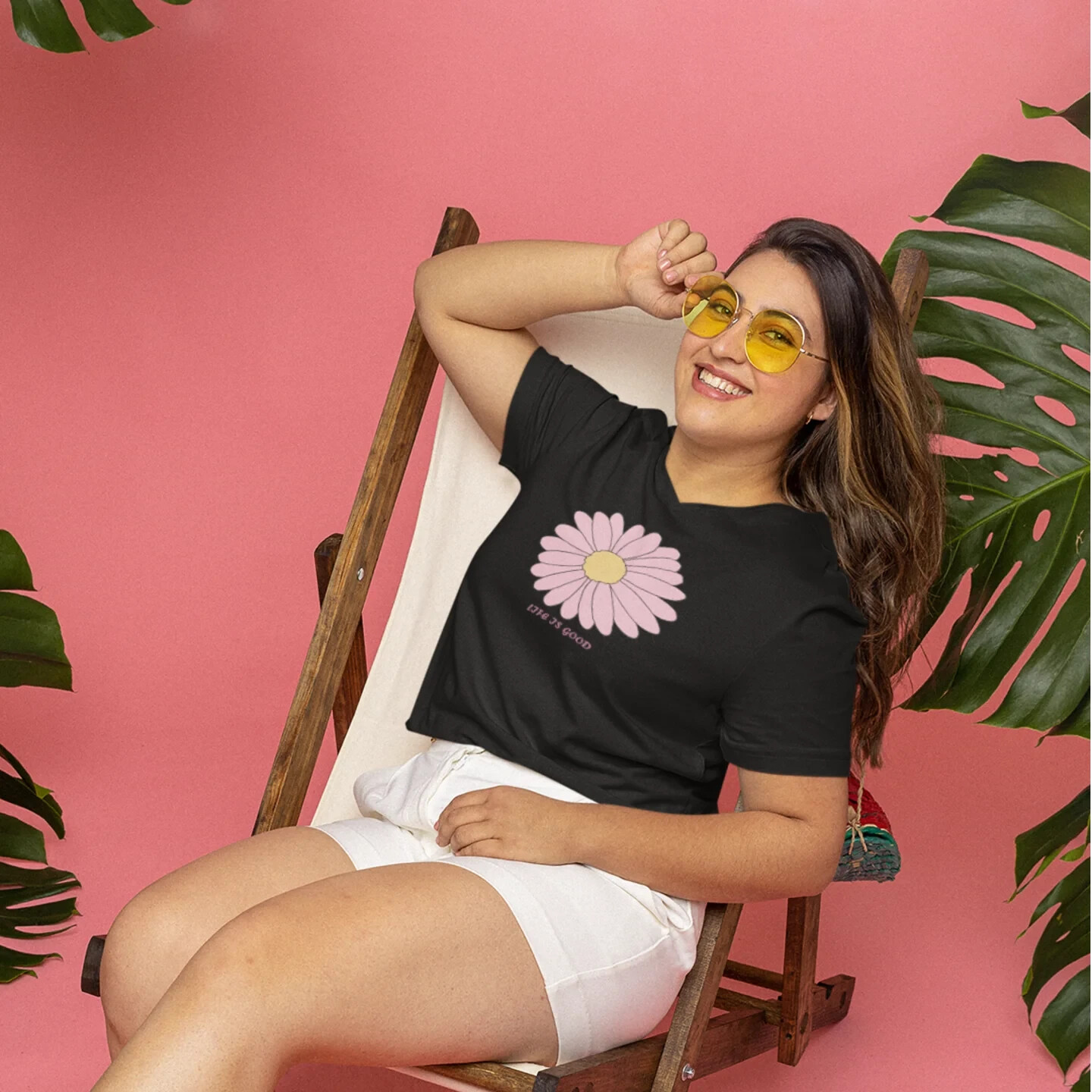 Chic and Comfortable: Women's Short Sleeve V-Neck T-Shirt for Effortless Style