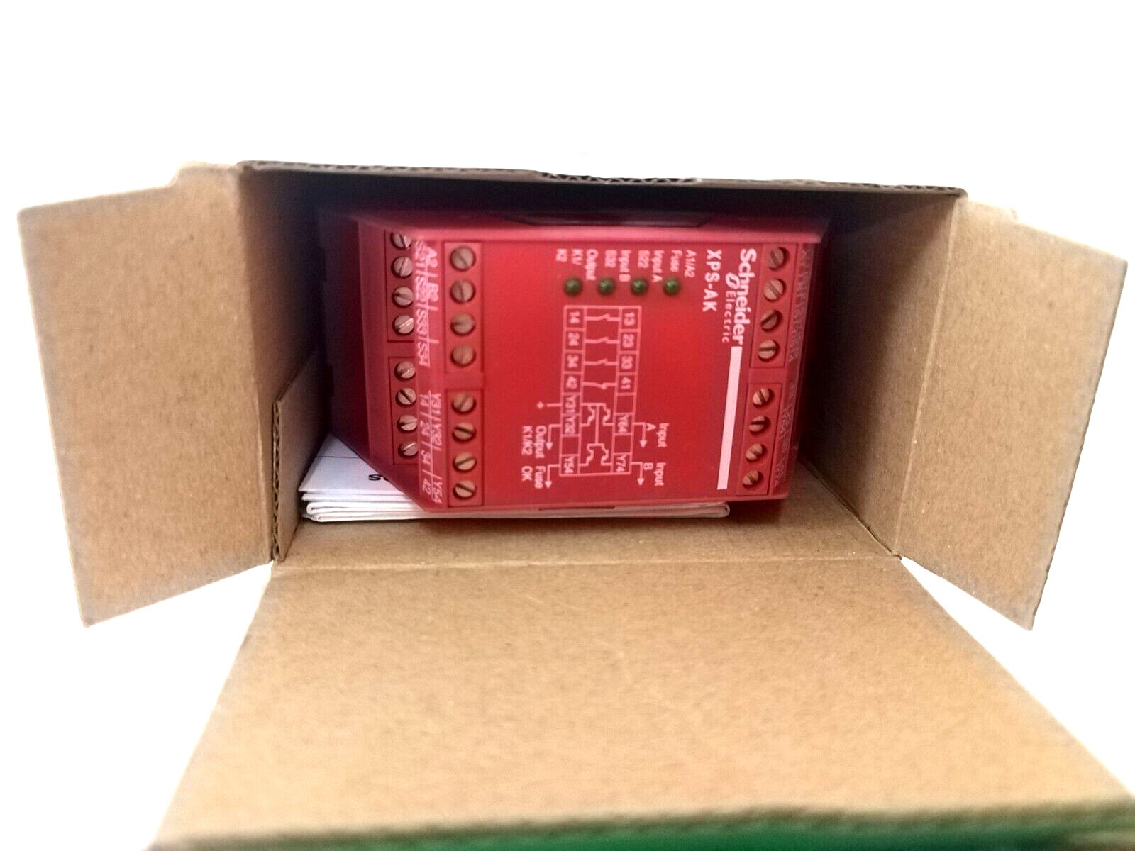 Schneider XPSAK311144 Preventa Module for Emergency Stop 24V AC/DC