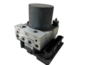 Opel Tigra TwinTop / 1.4 / 90 PS / ABS Block 0265234093 oder 0265950350