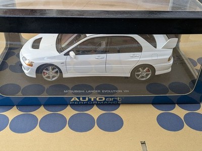 AUTOart Lancer Evolution 1:18 ホワイト Mitsubishi Lancer Evolution Auto Art 1/18 Model Car White Rare