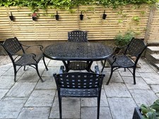 Aluminium Cast Garden oval Table 130 x 90 cm and 4 Chair Set, Used  